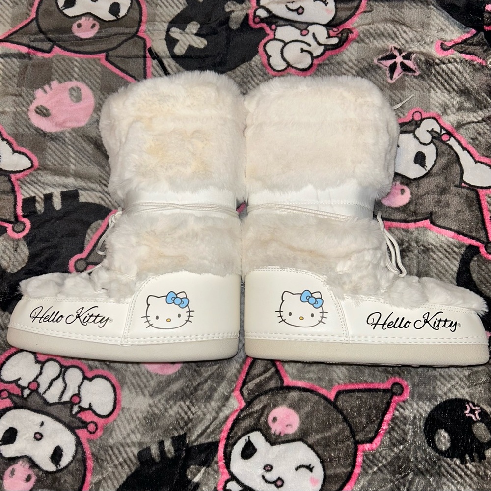 Hello kitty snow boots - Picture 2 of 4
